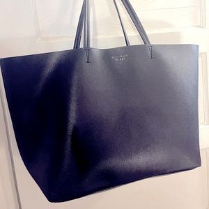 Tote bag- with long handles for shoulder no zip top